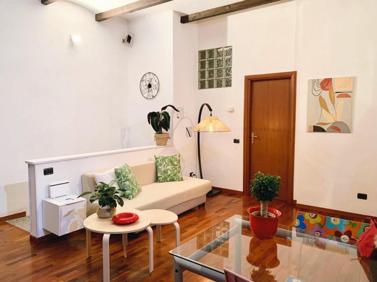 Comodo Loft Centrale - Pt Venezia Appartement Milaan Buitenkant foto
